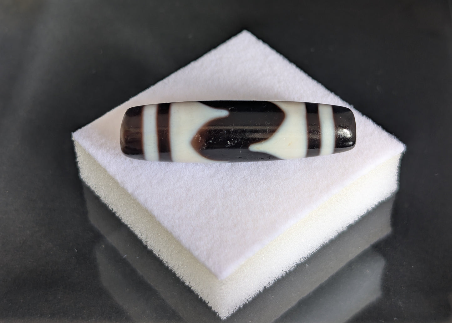 Antique Tiger Tooth Dzi Bead