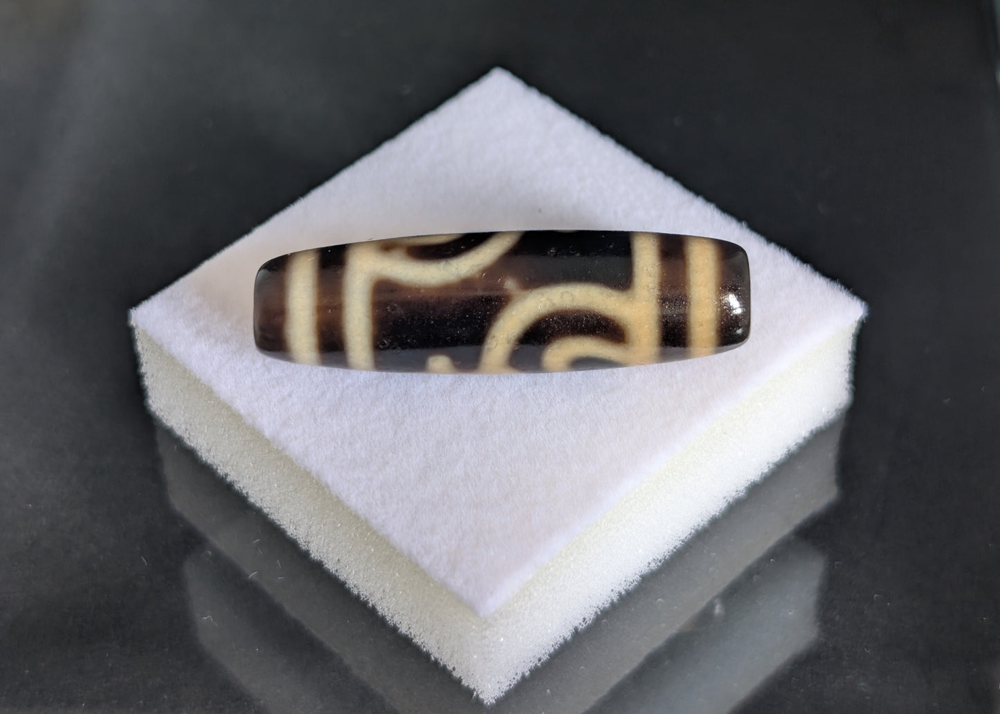 Ancient Treasure Vase Dzi