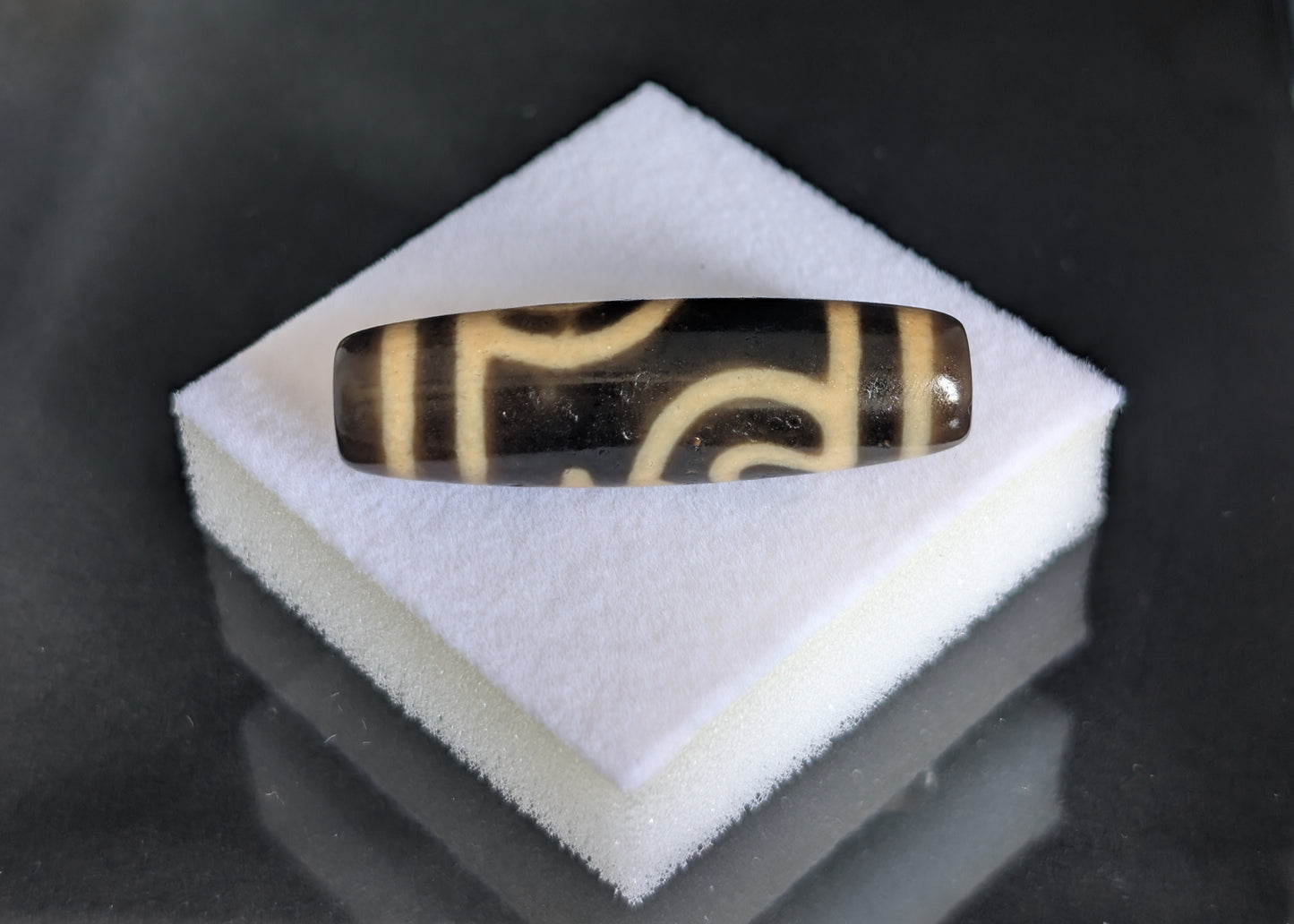 Ancient Treasure Vase Dzi