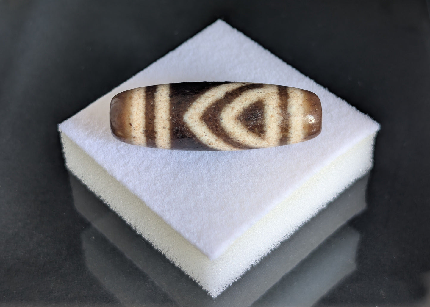 Johkang One-Eye Mountain Peak Dzi Bead