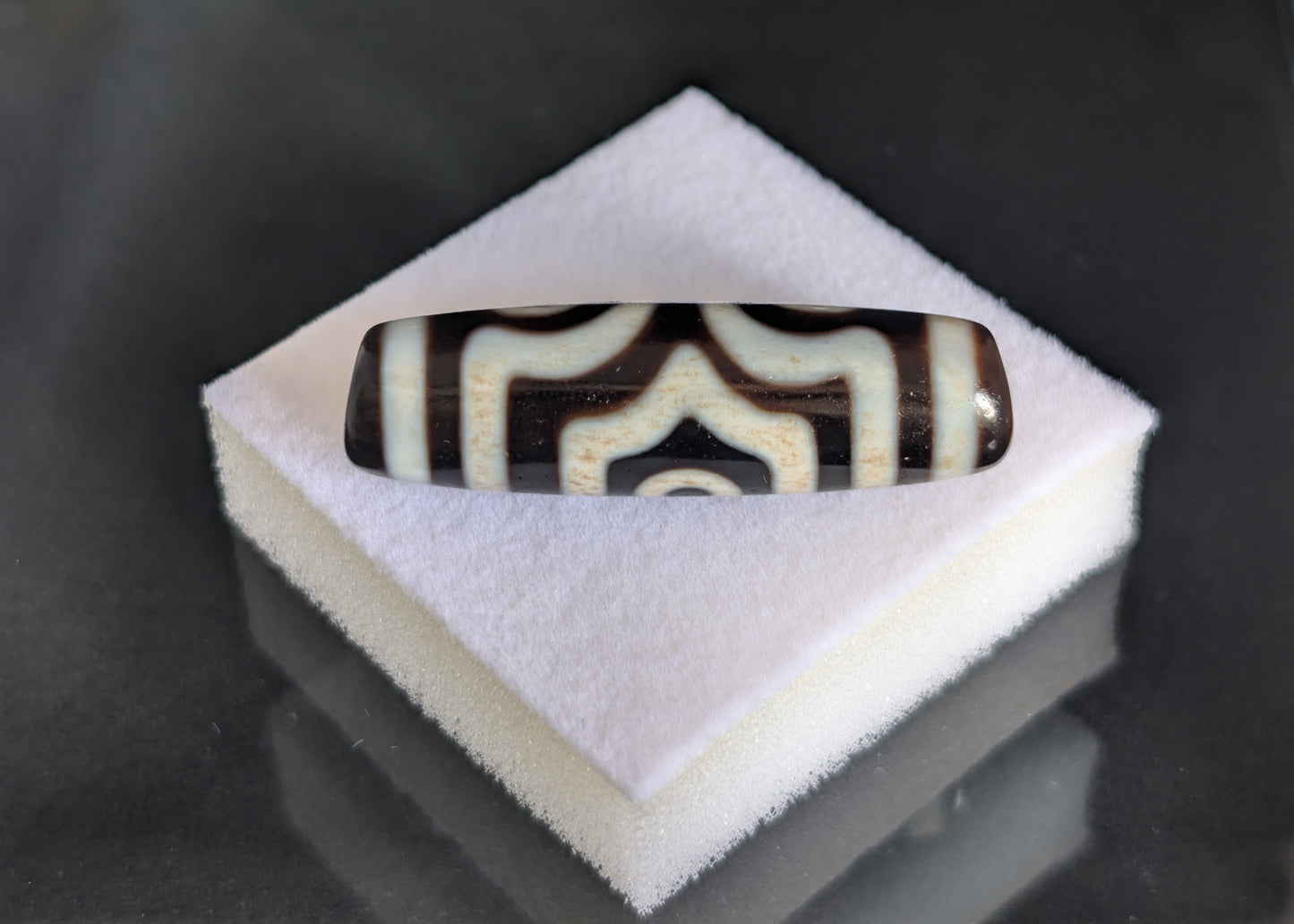 Antique Three-Eye Dzi Bead