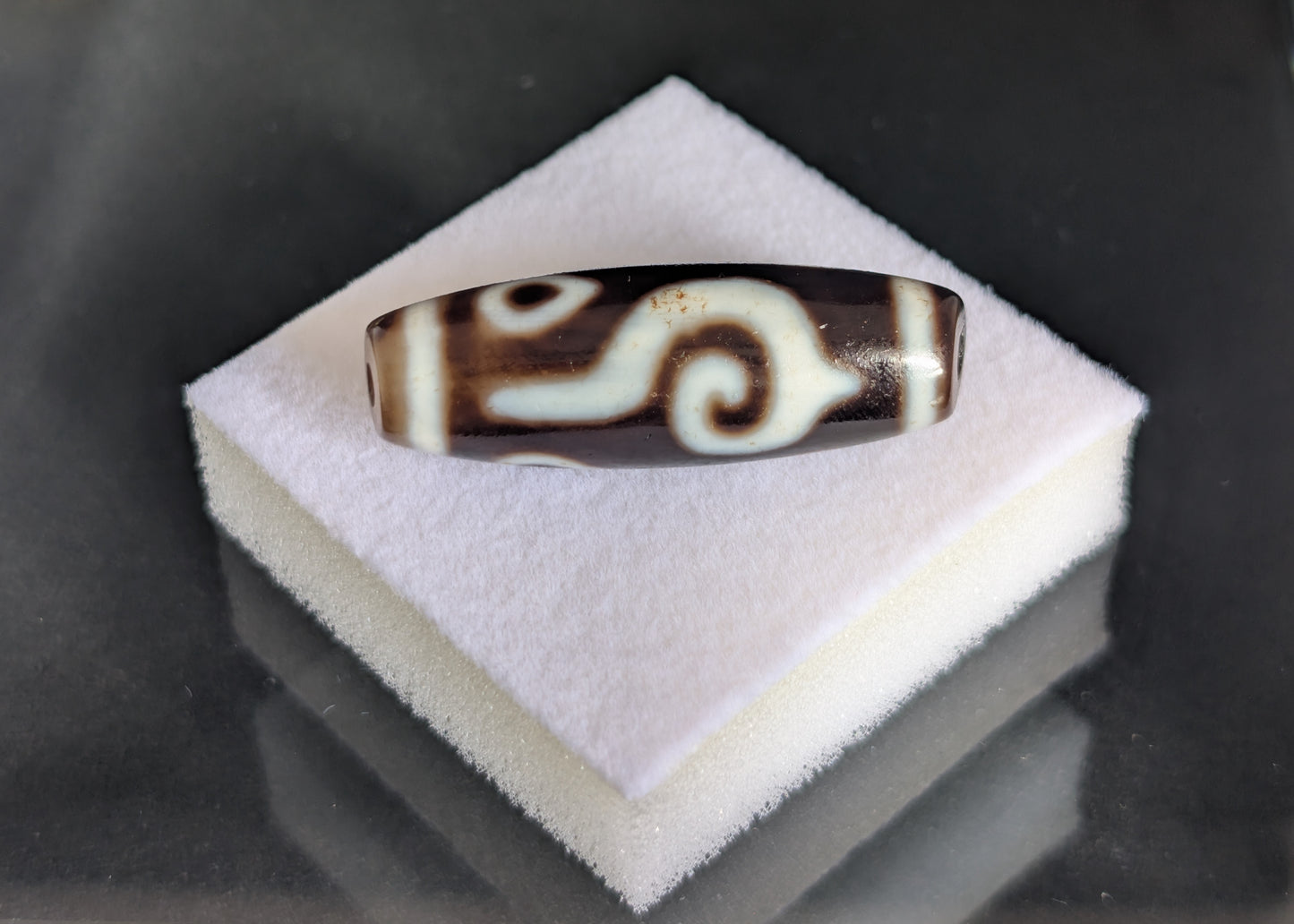 Antique Four-Eye Conch Dzi