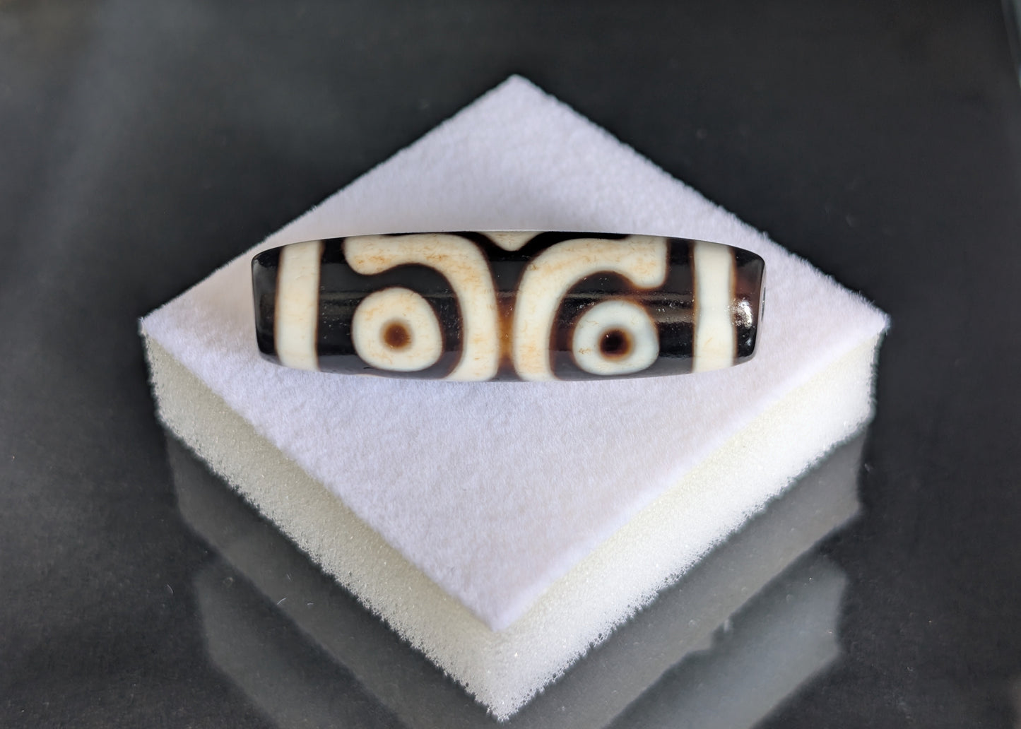 Antique Three-Eye Dzi Bead