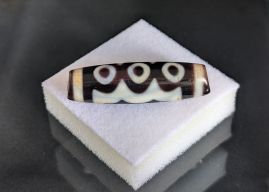 Antique Five-Eye Dzi Bead