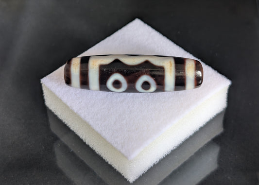 Antique Five-Eye Dzi Bead