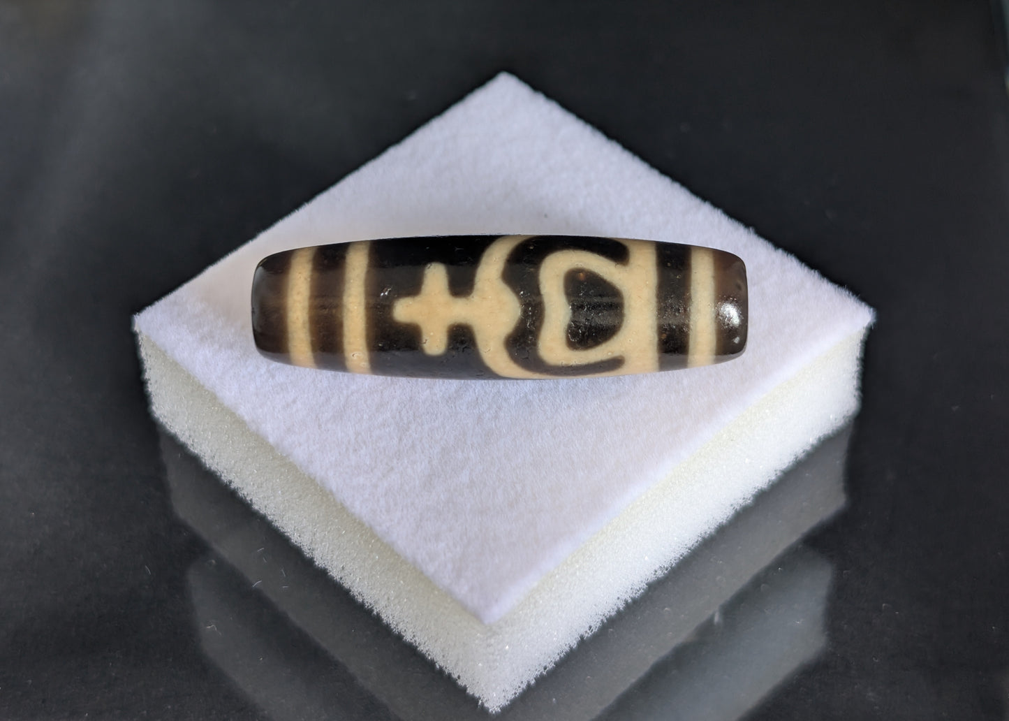 Ancient Treasure Vase Dzi