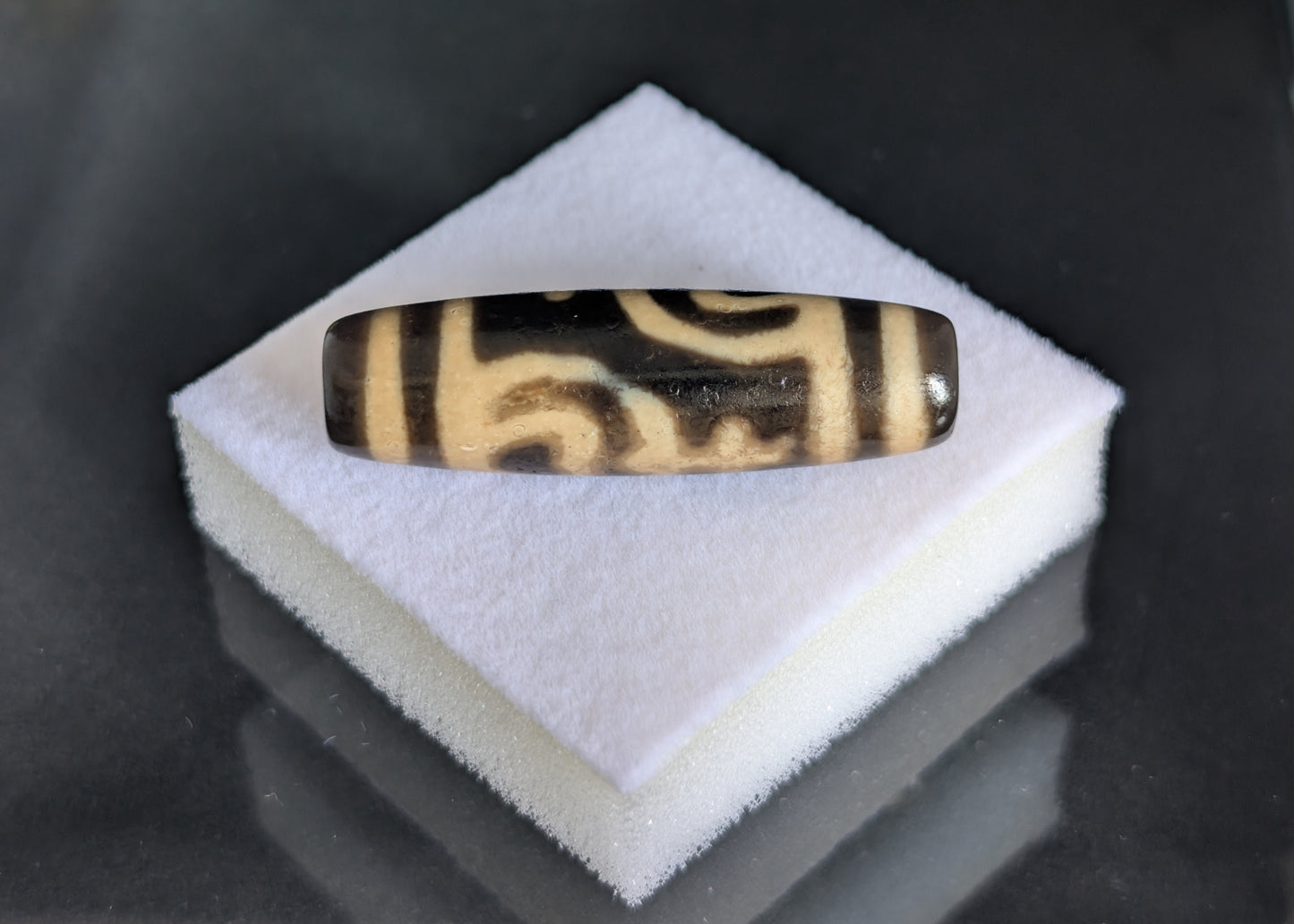 Ancient Treasure Vase Dzi