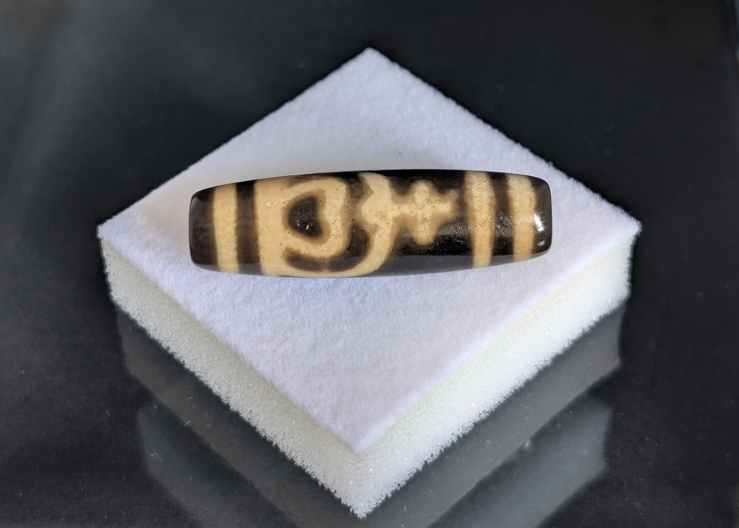 Ancient Treasure Vase Dzi