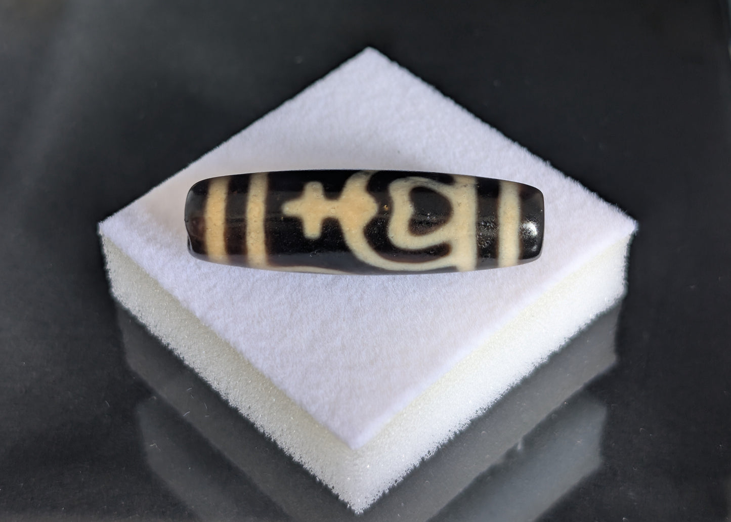 Ancient Treasure Vase Dzi