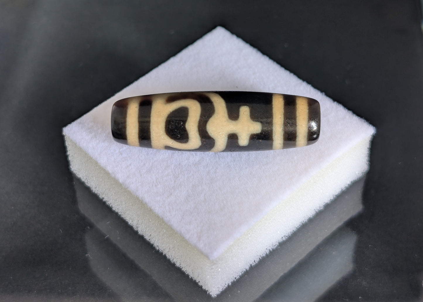 Ancient Treasure Vase Dzi