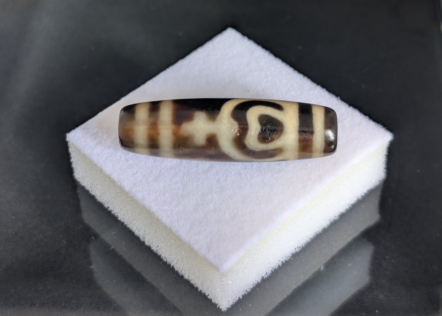 Ancient Treasure Vase Dzi