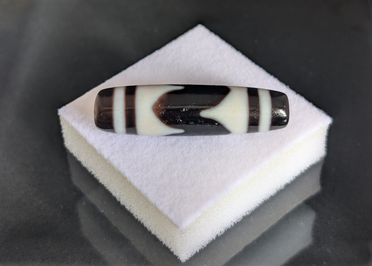 Antique Tiger Tooth Dzi Bead