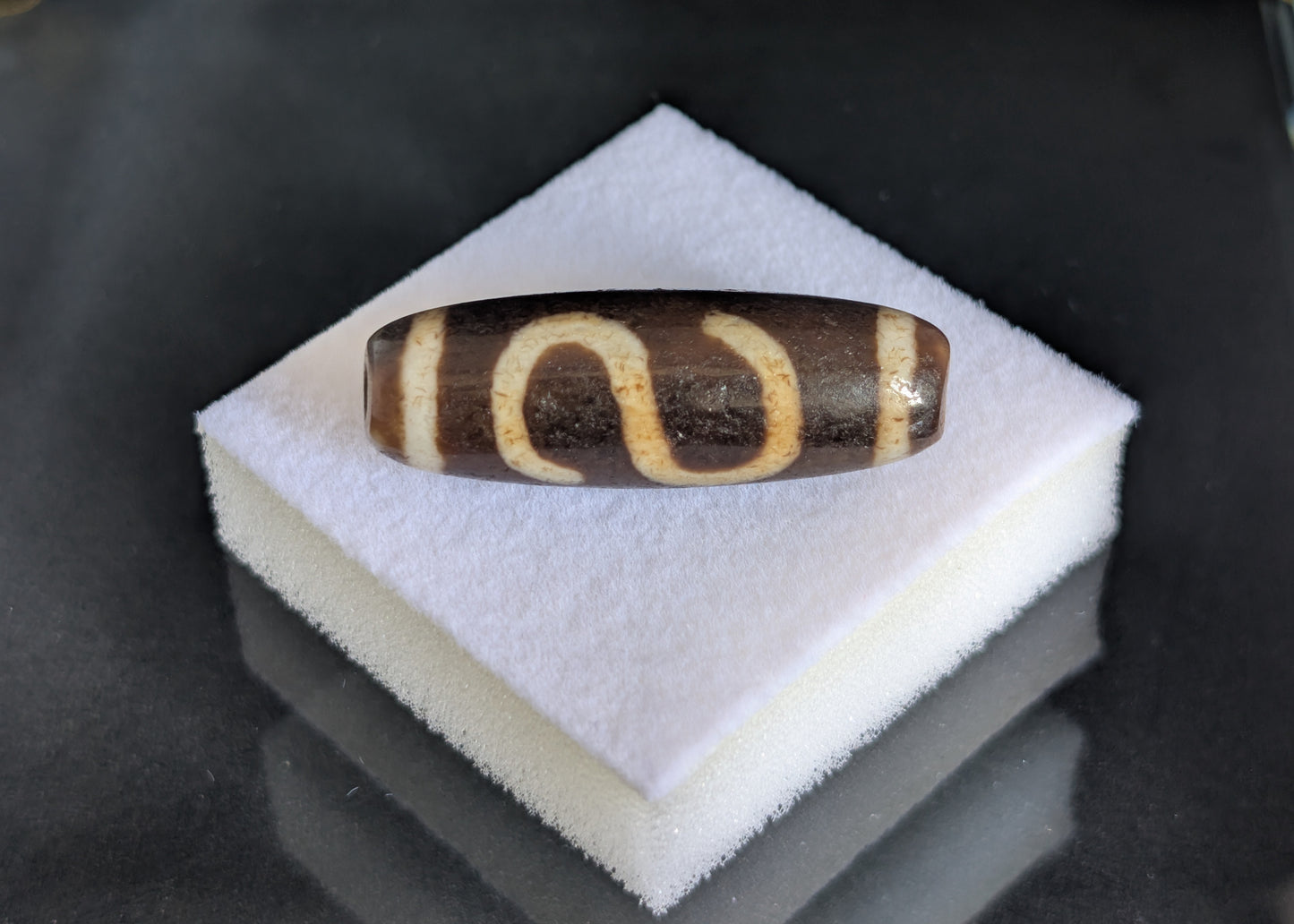 Johkang Money Hook Dzi Bead