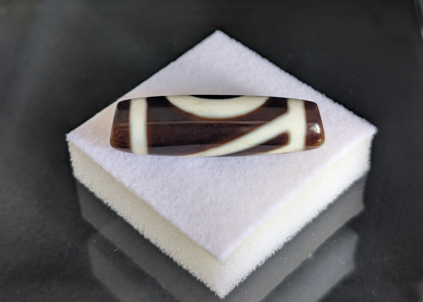 Antique One-Eye Mountain Peak Dzi Bead