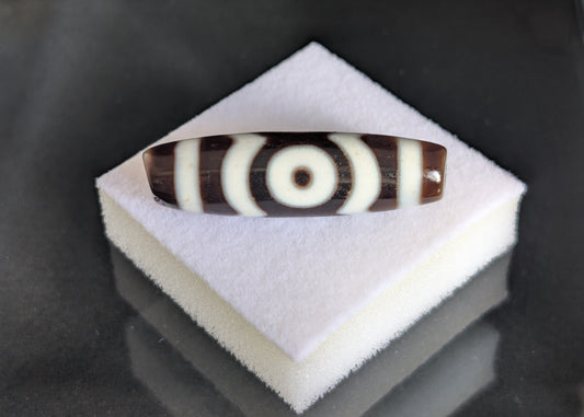 Antique Three-Eye Dzi Bead